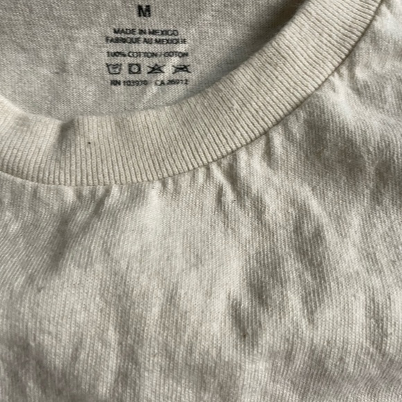 Men’s Obey shirt sleeve graphic tee size Medium - Picture 3 of 4